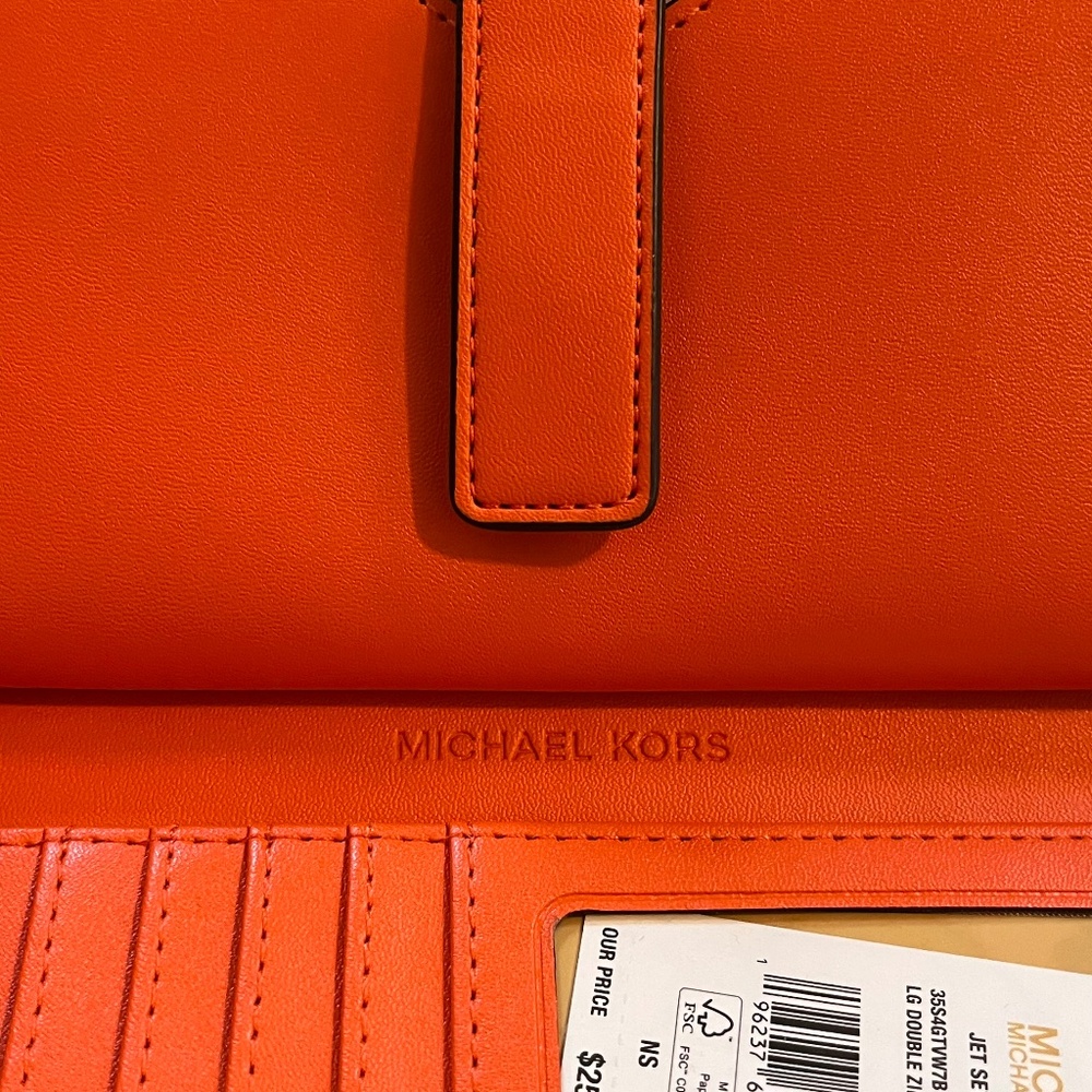 NWT Michael Kors Jet Set Large Ombré Logo Double Zip Wristlet Poppy - Picture 6 of 7